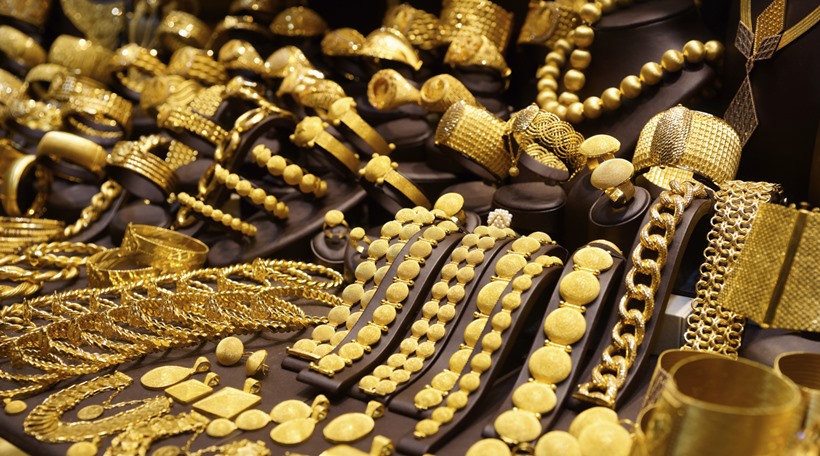 gold jewellery thinkstock 820